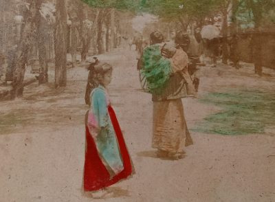 Album of 24 Photographs JAPAN c1900 Meiji Period Hand Coloured Nagasaki Kyoto Kobe Rare Street Scenes - Image 17
