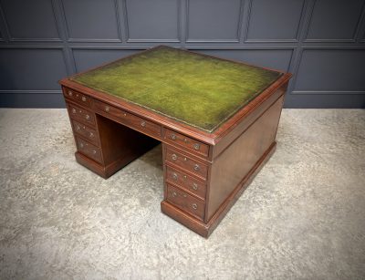Large Victorian Mahogany Partners Desk - Image 6
