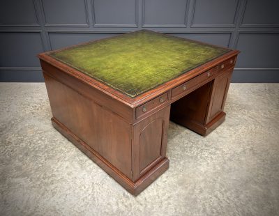 Large Victorian Mahogany Partners Desk - Image 11