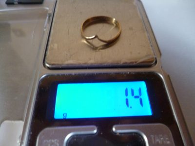 9CT  GOLD WISHBONE RING 1.4 GRAMS - Image 5