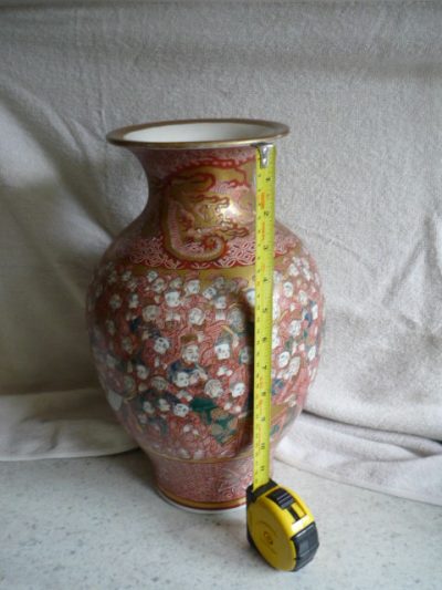 Pair of Japanese "1000" faces Vases. - Image 10