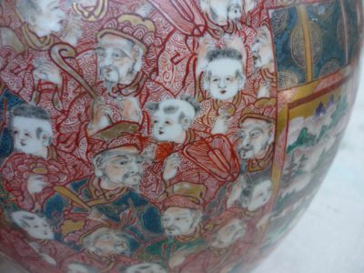 Pair of Japanese "1000" faces Vases. - Image 5