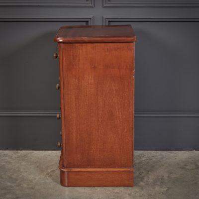 Pair of Victorian Mahogany Bedside Chests - Image 9