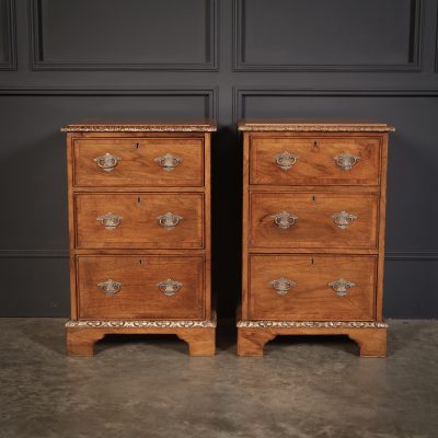 Pair of Walnut Bedside Chests - Image 5