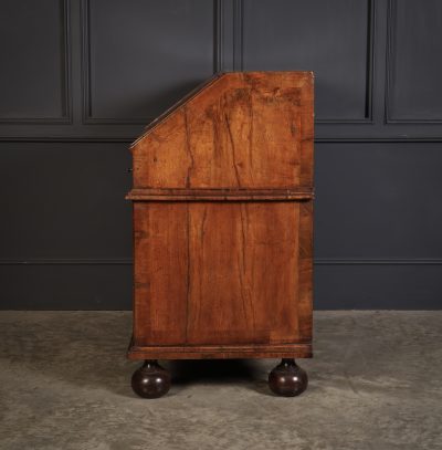 Queen Anne Walnut Bureau - Image 14
