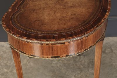 Exceptional Quality Rosewood & Coromandel Kidney Shaped Writing Table - Image 13
