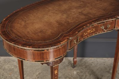 Exceptional Quality Rosewood & Coromandel Kidney Shaped Writing Table - Image 16