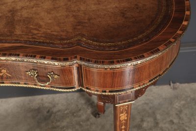 Exceptional Quality Rosewood & Coromandel Kidney Shaped Writing Table - Image 8