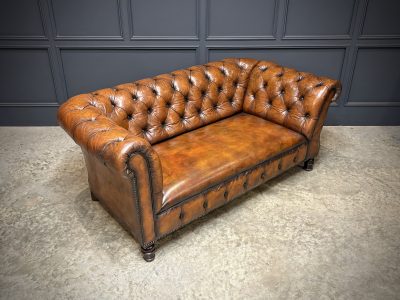 Victorian Buttoned Leather Drop-Arm Chesterfield Sofa - Image 3