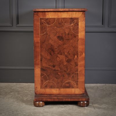 William & Mary Oyster Veneered Chest of Drawers - Image 17