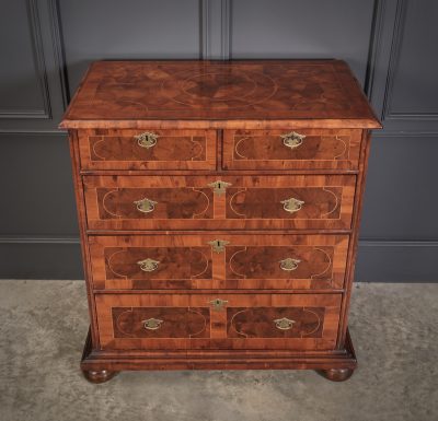 William & Mary Oyster Veneered Chest of Drawers - Image 8