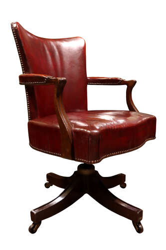 A good quality vintage leather and mahogany swivel desk chair, circa 1930 - Image 3
