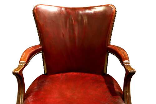 A good quality vintage leather and mahogany swivel desk chair, circa 1930 - Image 4