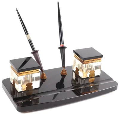 Art Deco Black Glass Desk Stand with Inkwells and Original Pens - Image 2