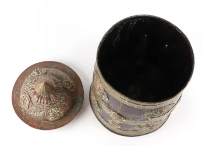 Rare Large 18th/19th Century Copper and Brass Tibetan Chang Flask - Image 11