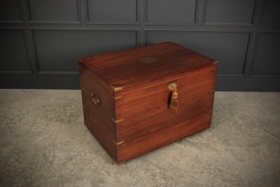 Large Military Campaign Style Mahogany Trunk - Image 4