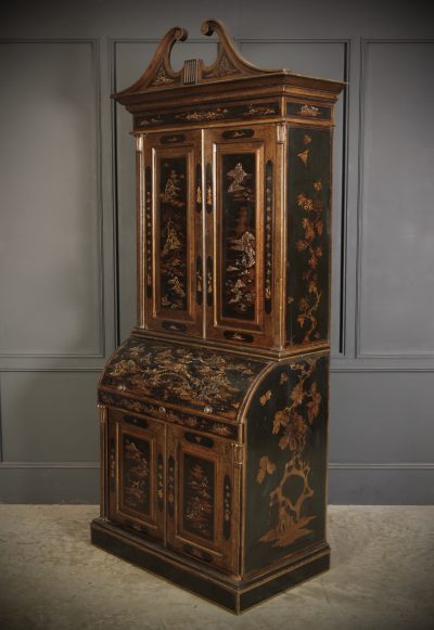 Early 19th Century Black Lacquered Chinoiserie Bureau Bookcase - Image 7