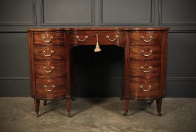 Edwardian Mahogany Kidney Shaped Desk - Image 3
