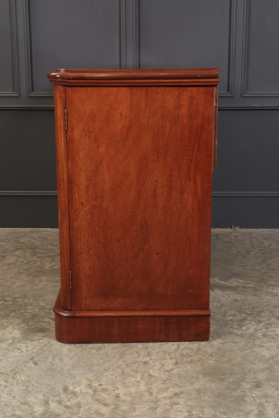 Victorian Mahogany Sideboard by Edwards & Roberts - Image 9