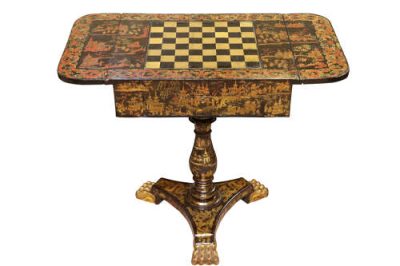 Highly Decorative 19th Century Lacquered Drop-Leaf Games Table with Chess & Backgammon - Image 4