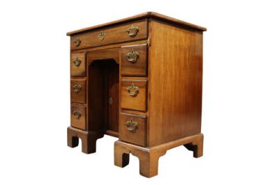 Kneehole Desk - Image 4