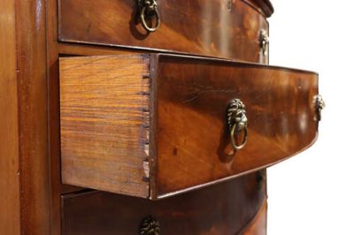 Victorian Mahogany Bowfronted Chest of Drawers - Image 5